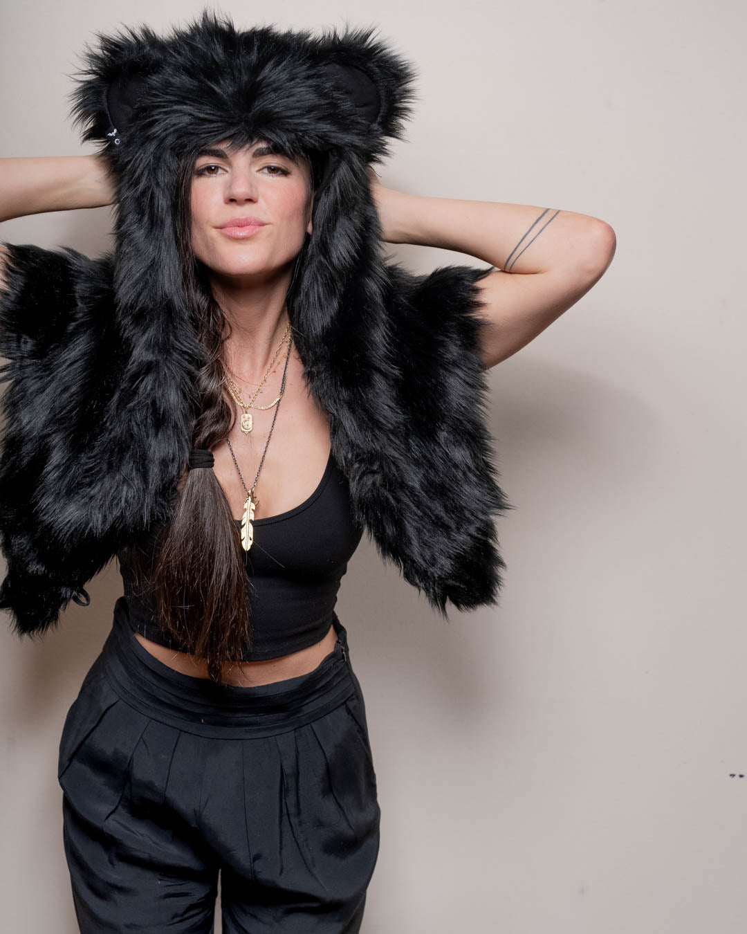 Black Bear Classic Faux Fur Shawl | Women's