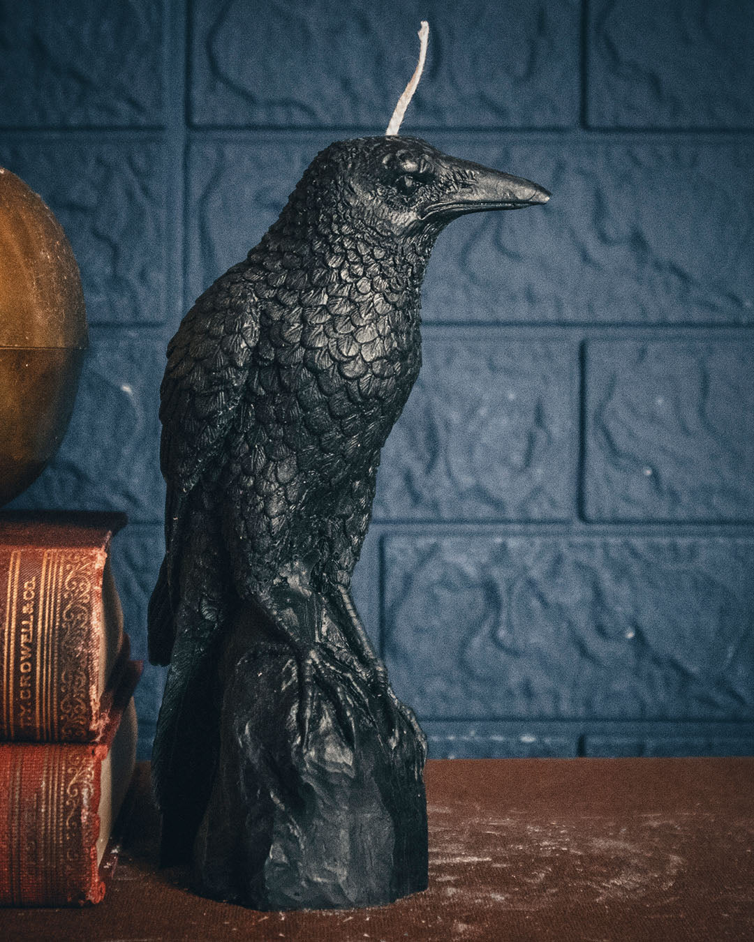 Perched Raven Pillar | Candle