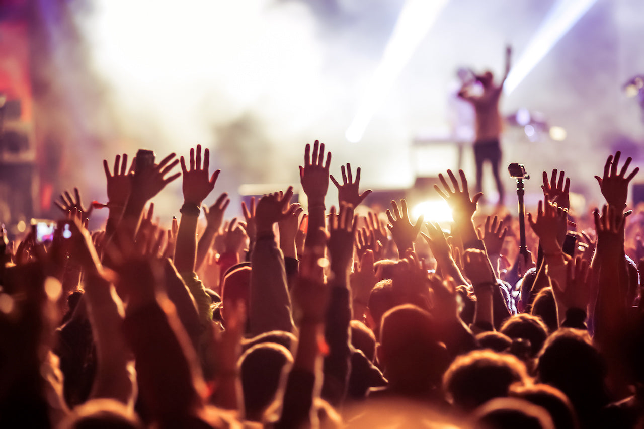 AI generated image of Chicago music festival at night