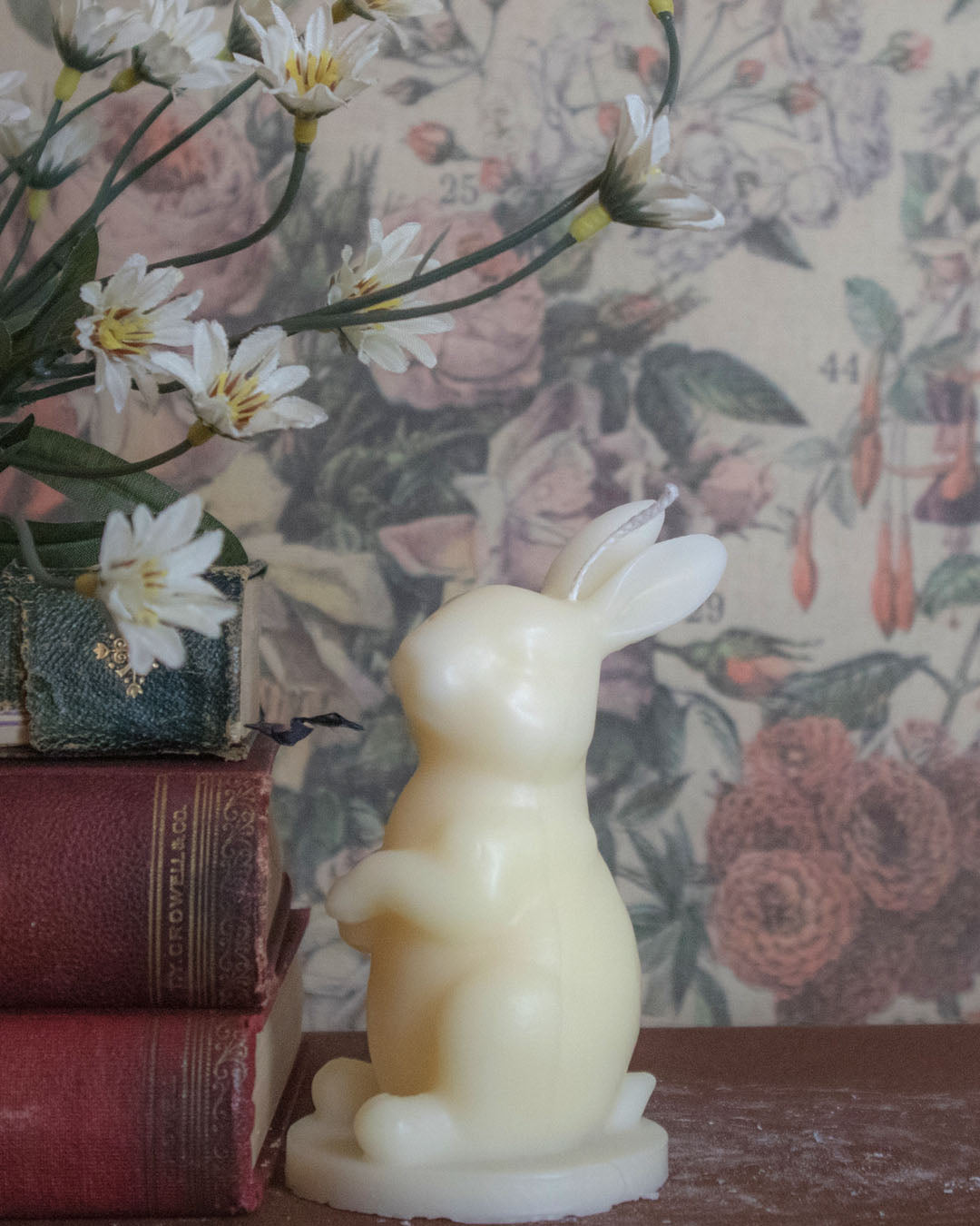 Bunny Pillar | Candle