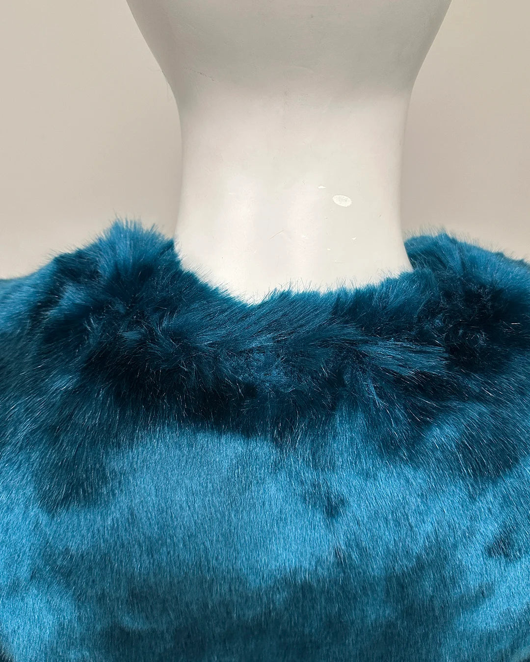 *Almost Purfect* V-Neck Luxe Faux Fur Coat | Royal Wolf - Medium