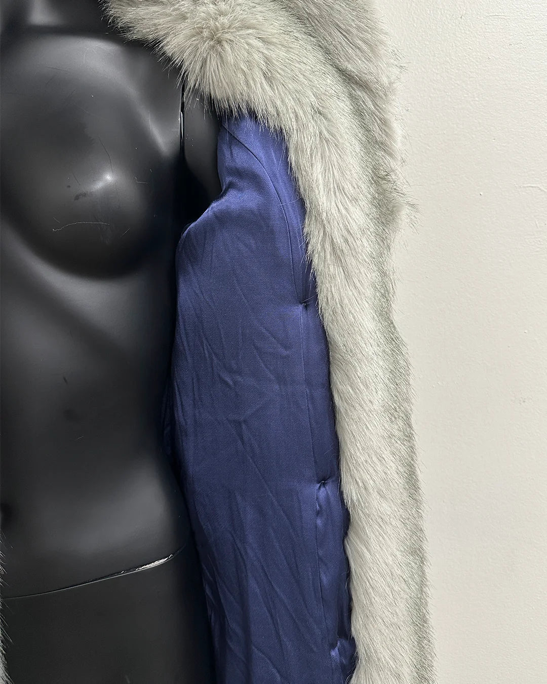 *Sample* Classic Luxe Faux Fur Coat | Arctic Wolf - XSmall