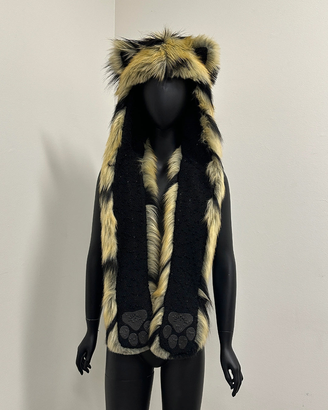 *Almost Purfect*Caspian Tiger Collector Edition Faux Fur Hood