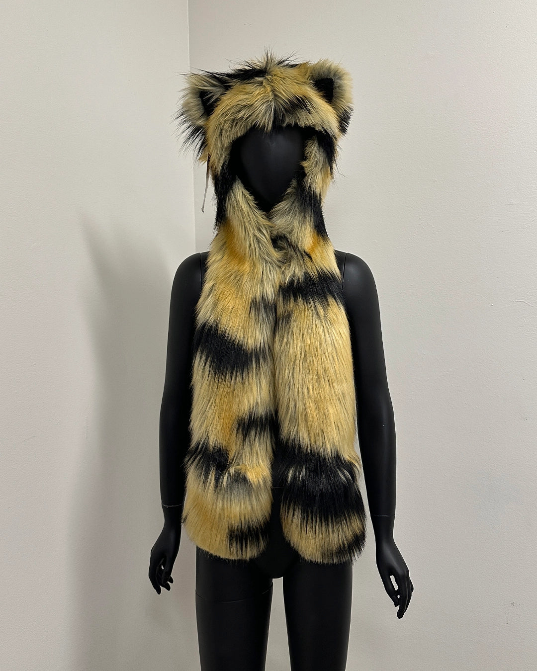*Almost Purfect*Caspian Tiger Collector Edition Faux Fur Hood