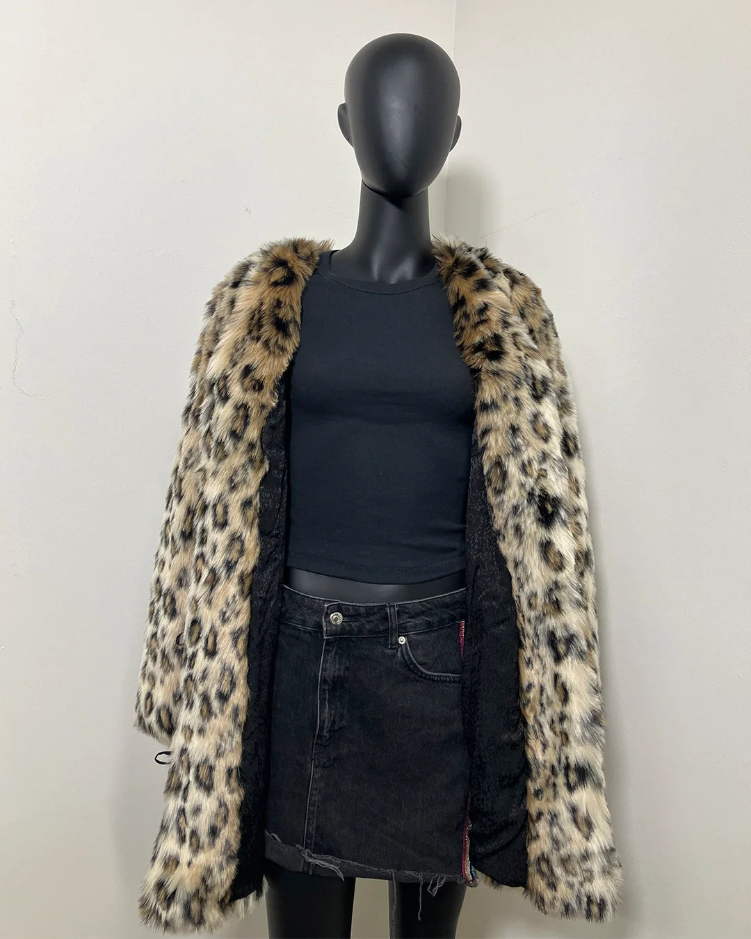 *Last Stock* C.E. V-Neck Faux Fur Coat | Leopard - MEDIUM