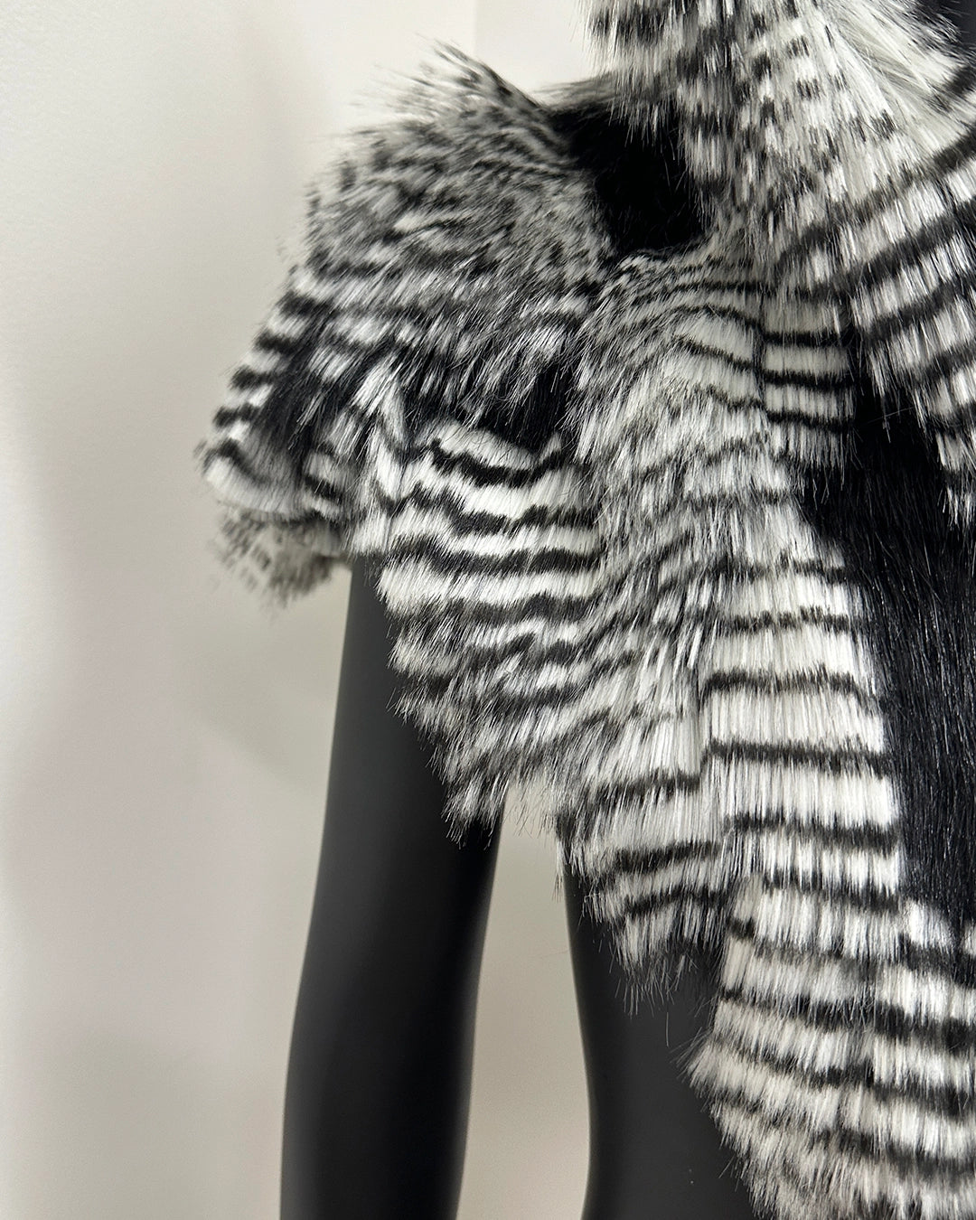 *Last Stock/Proto-Sample* Hooded Faux Fur SpiritHood Shawl | Warbler