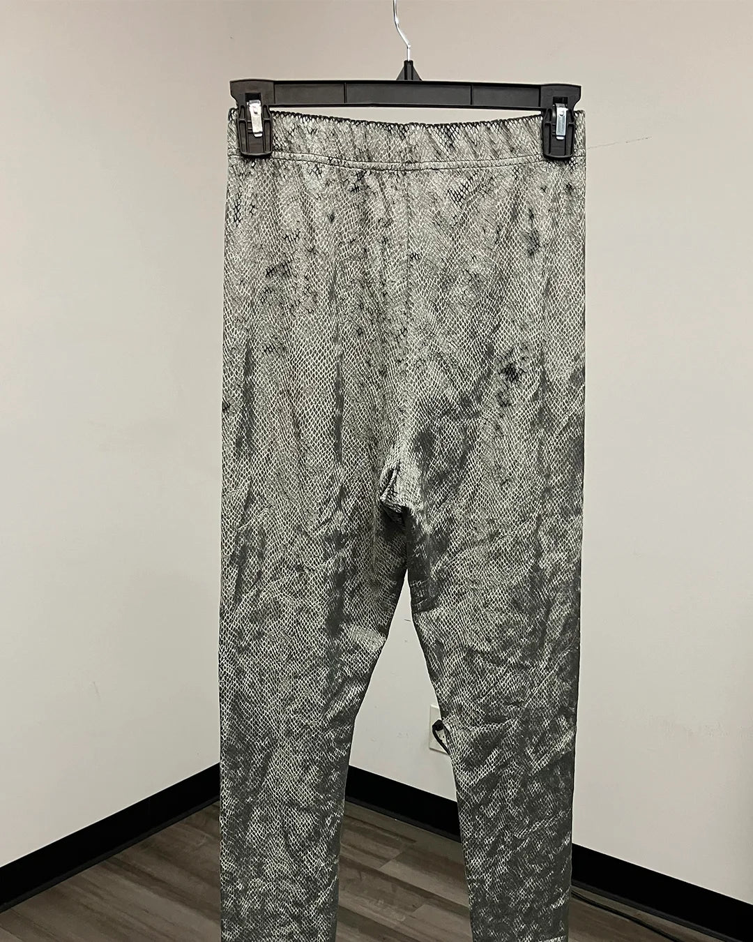 *One Of A Kind / Prototype* Sage Japanese Rattle Sankeskin Leggings - SMALL