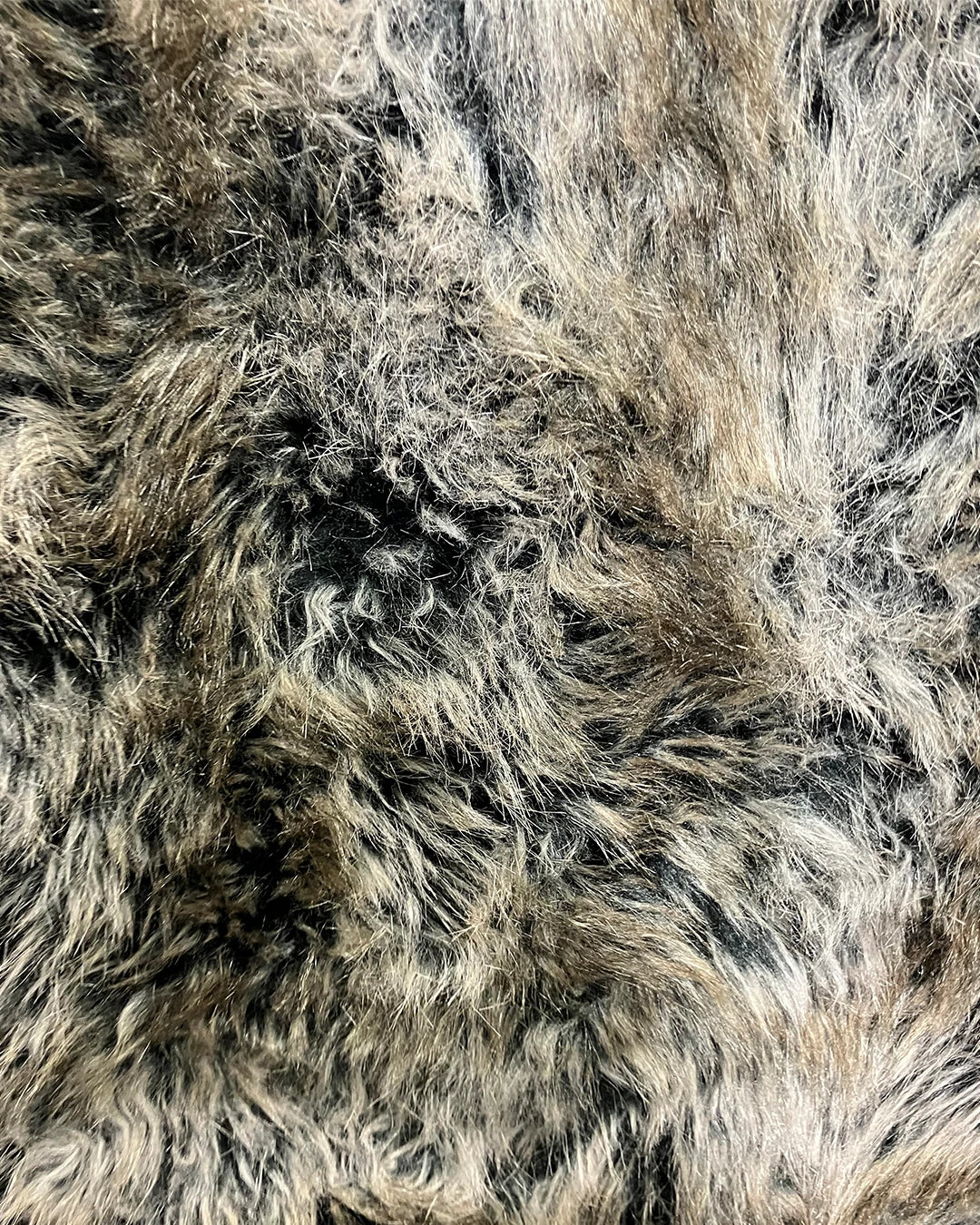 *Almost Purfect/Damaged* Faux Fur Large Blanket | Grey Wolf (ap2)