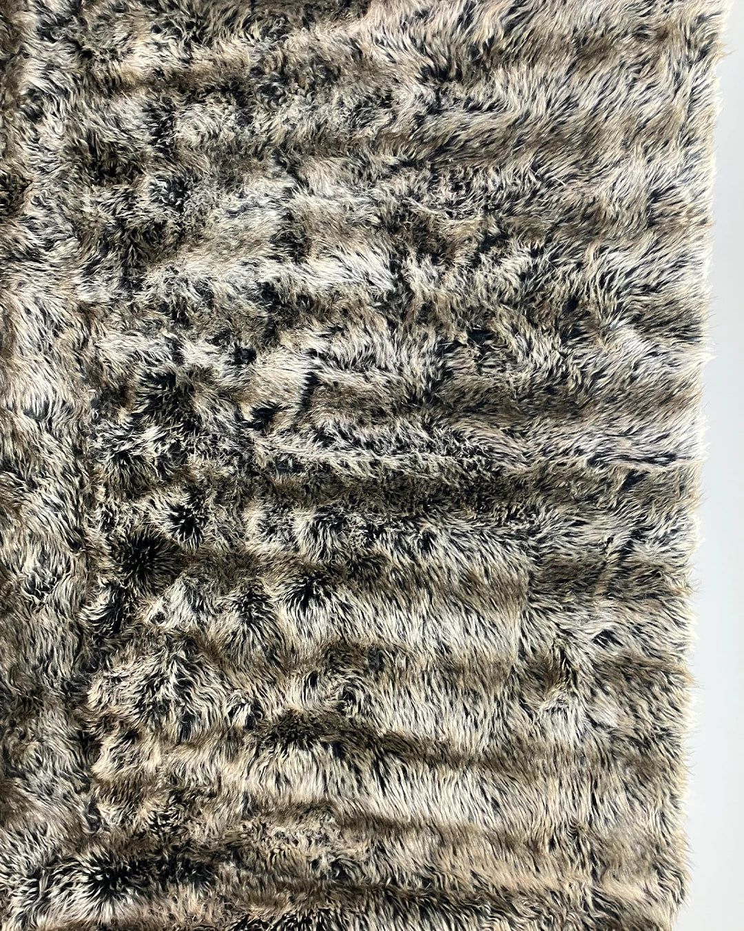 *Almost Purfect/Damaged* Faux Fur Large Blanket | Grey Wolf (ap2)