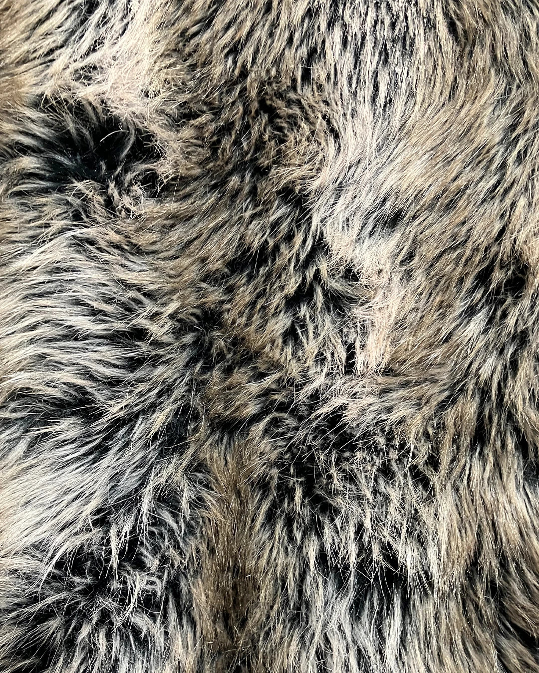 *Almost Purfect* Faux Fur Throw Blanket | Grey Wolf