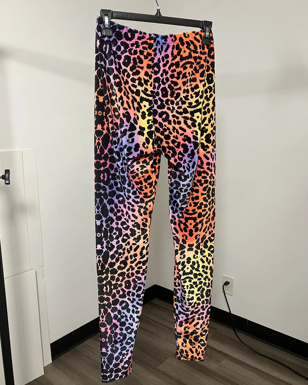 *Last Stock* Sunset Leopard Leggings - MEDIUM