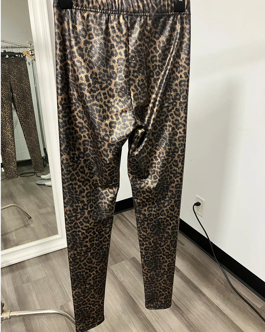 *Sample* Metallic Leggings | Metallic Leopard - MEDIUM