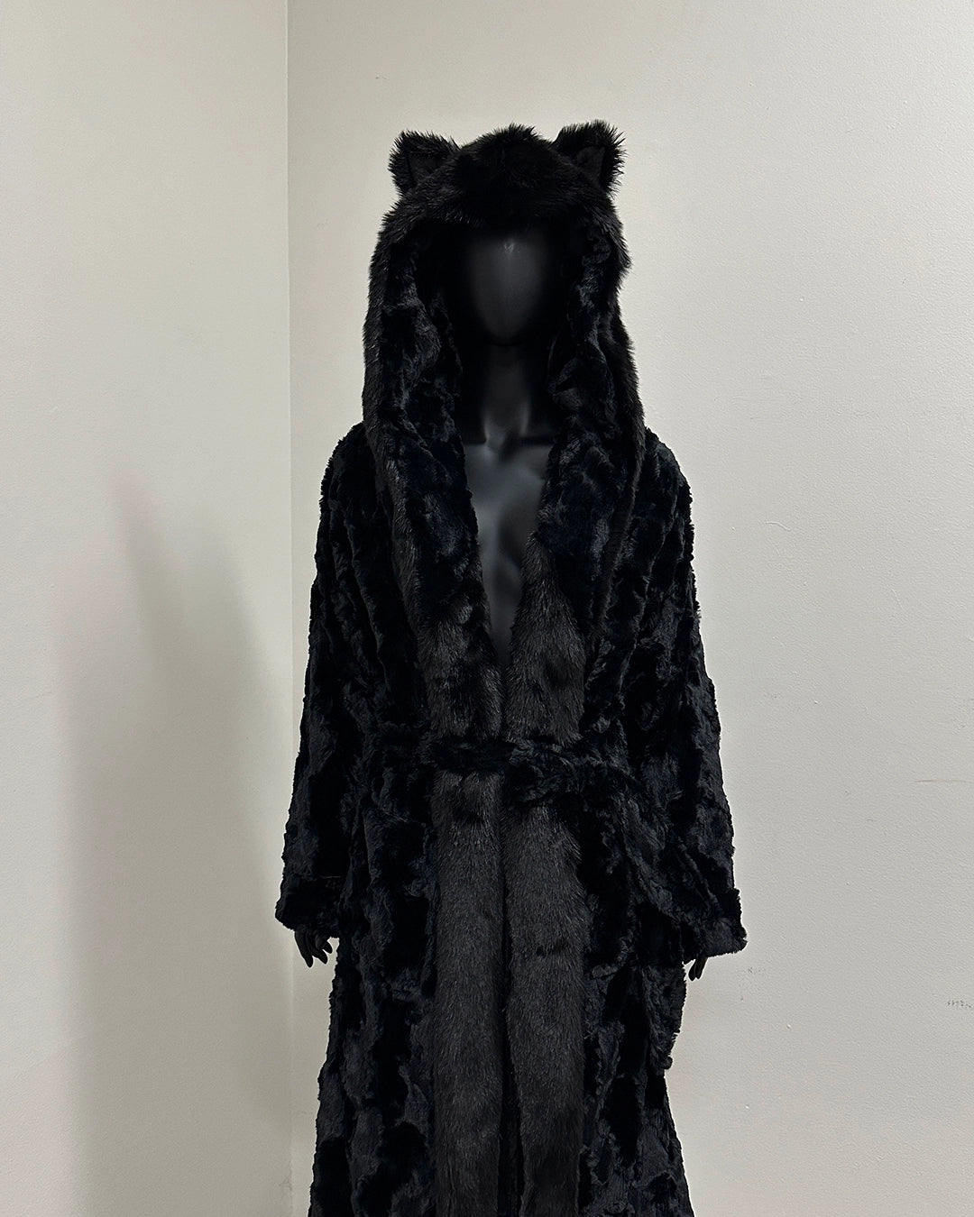 *Sample* Classic Faux Fur Style Robe | Black Snakeskin Lining | Black Panther - Small