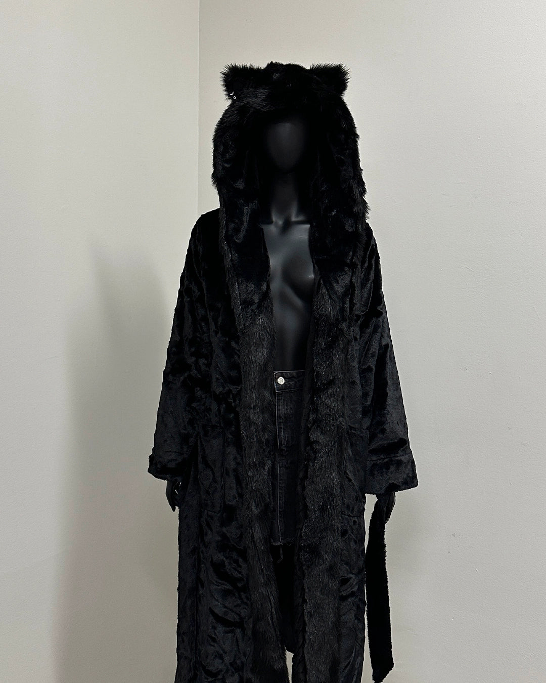 *Last Stock* Classic Faux Fur Style Robe | Black Panther
