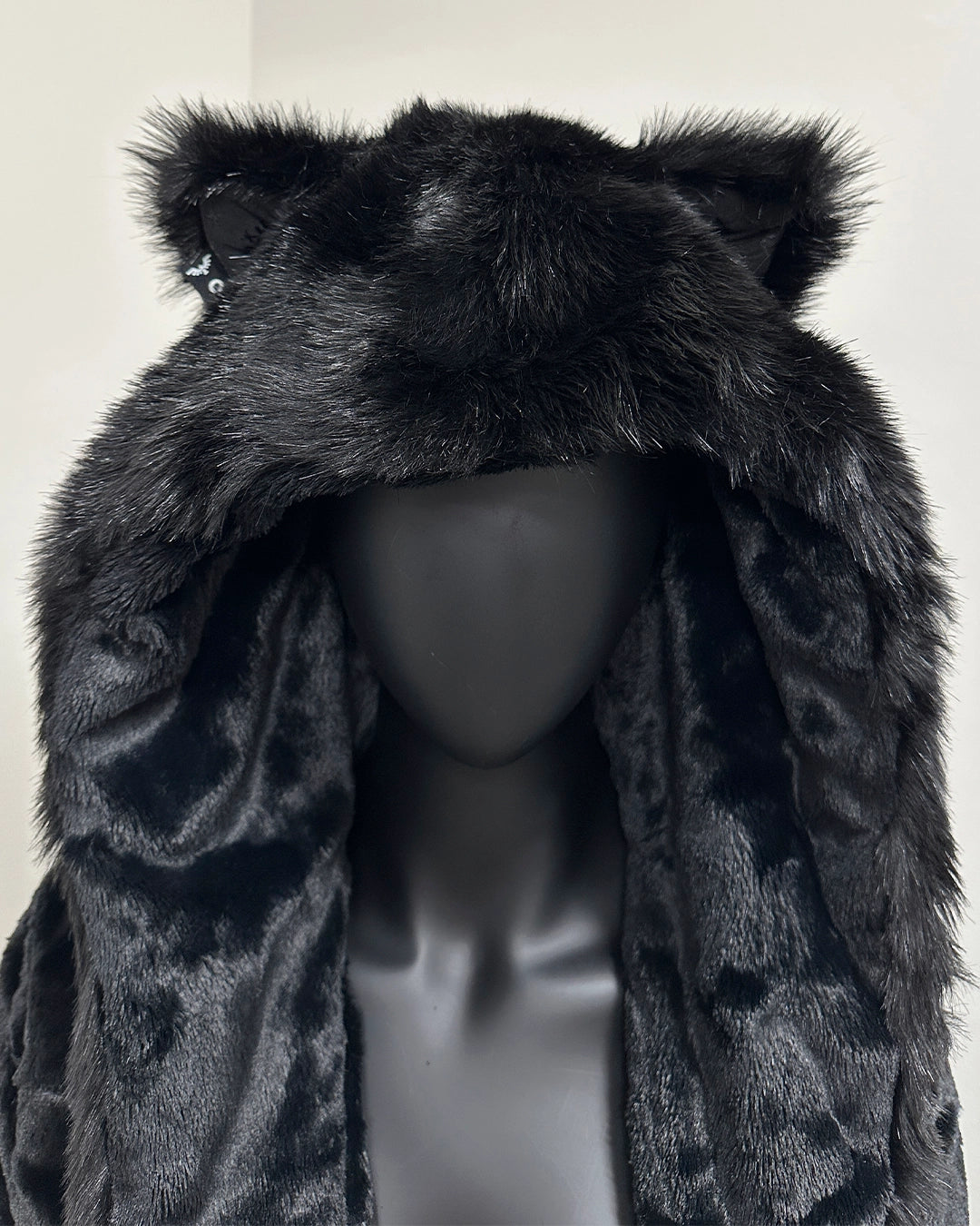 *Last Stock* Classic Faux Fur Style Robe | Black Panther