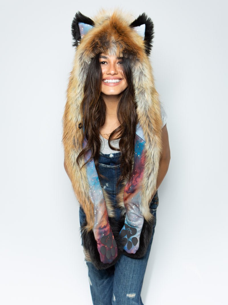 Woman wearing faux fur Red Fox 2.0 Galaxy CE SpiritHood