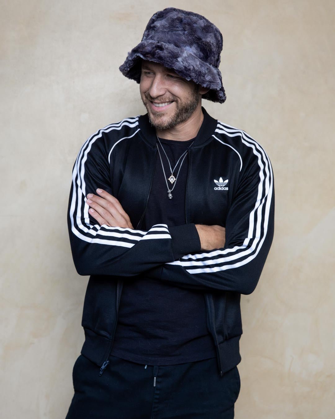 Adidas bucket hat mens deals