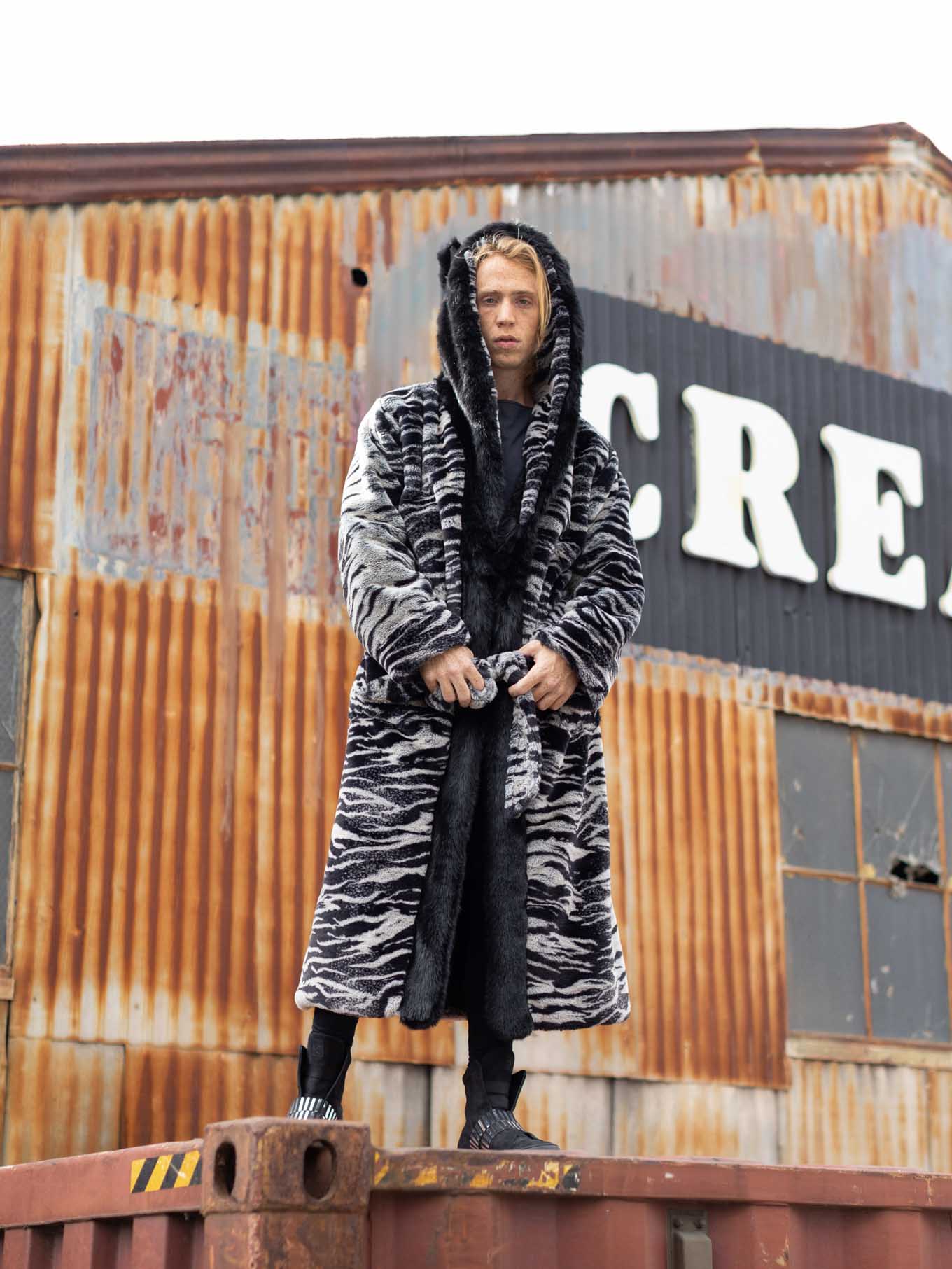 Man wearing Tiger Classic Faux Fur Style Robe, front view 4