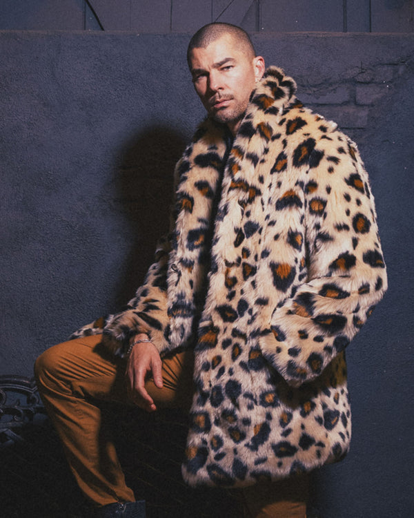 el conductorH YETI FUR COAT – NORANEKO