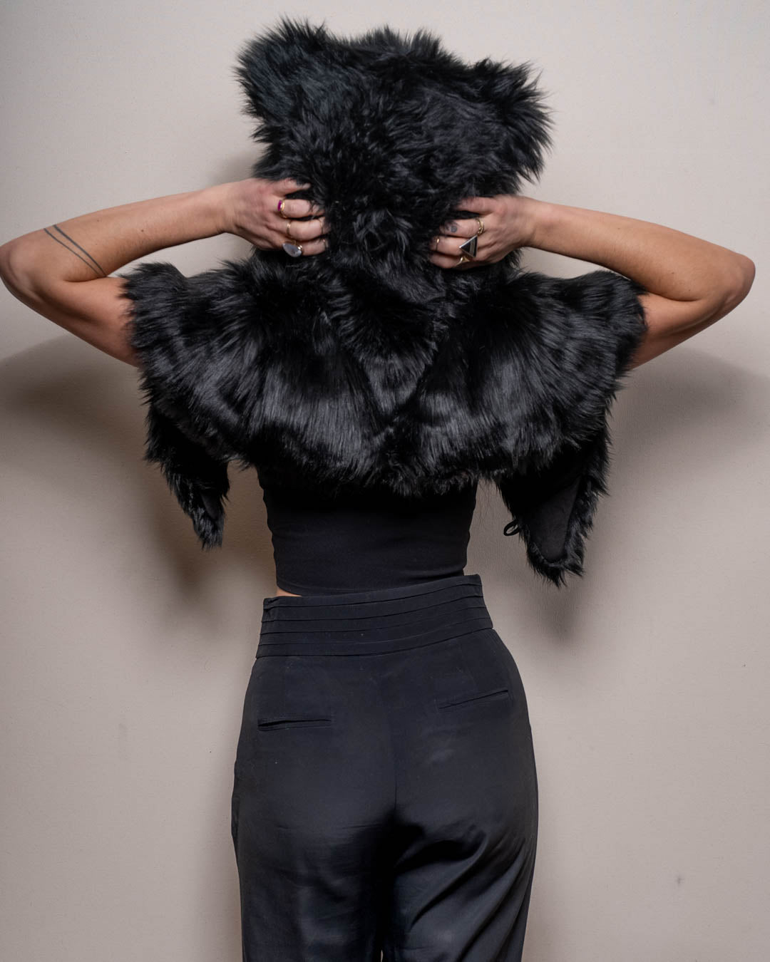 Black Bear Classic Faux Fur Shawl | Women's