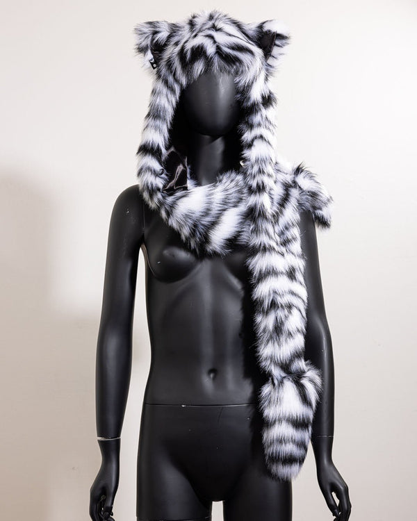 SpiritHoodsWhiteFauxFurTigerSt  display picture 3