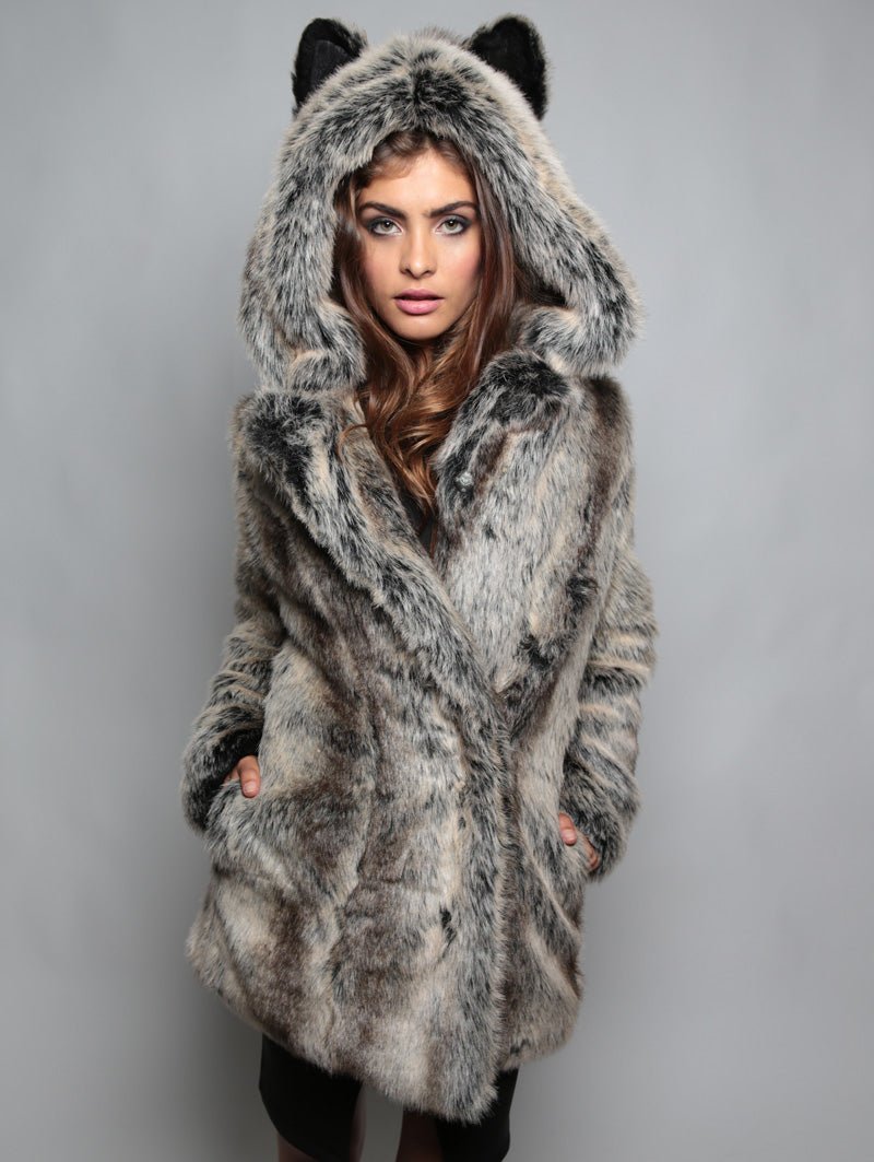 Classic Grey Wolf Faux Fur Coat Almost Purfect Collection