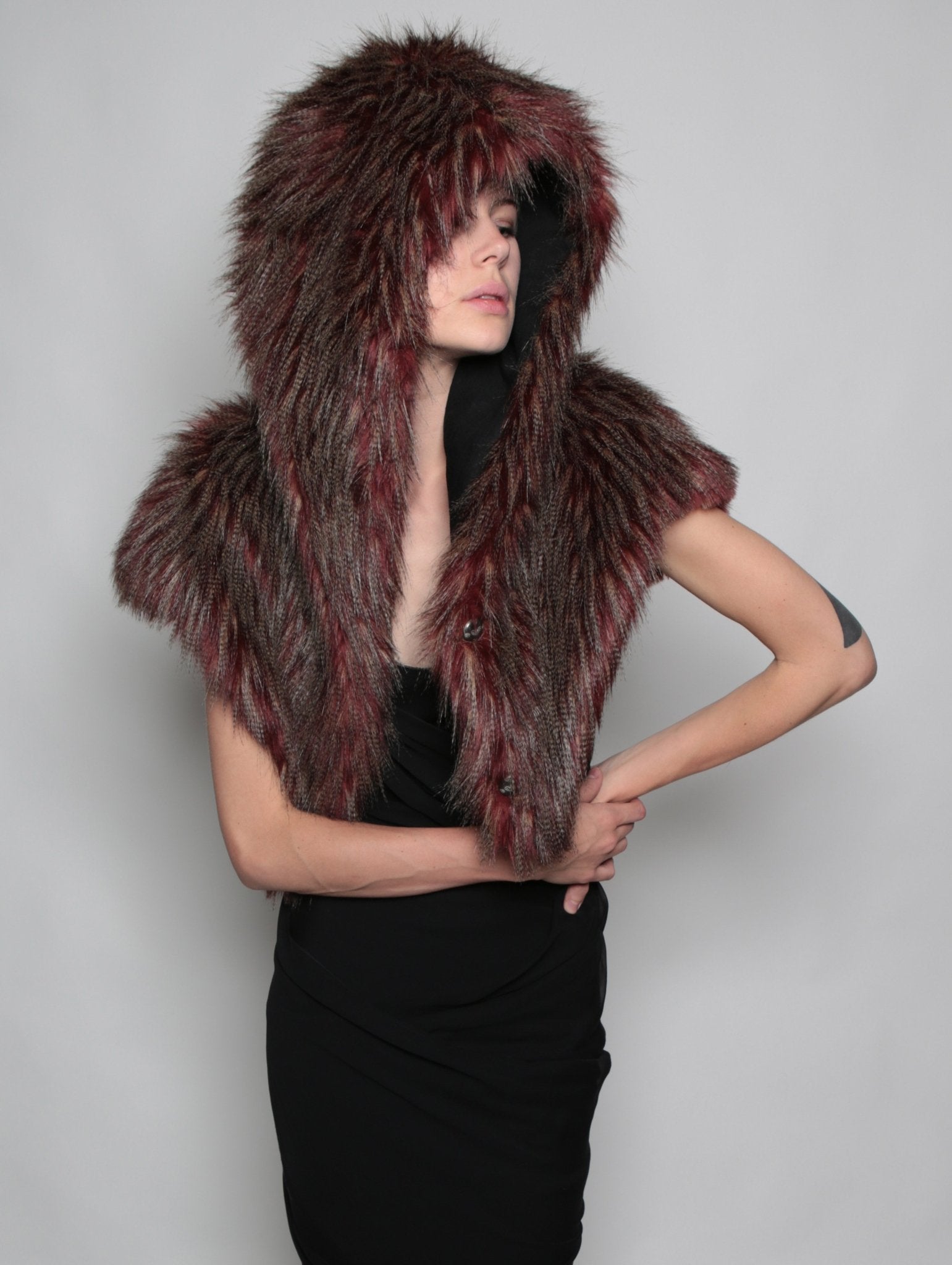 Phoenix Shawl Faux Fur on Woman