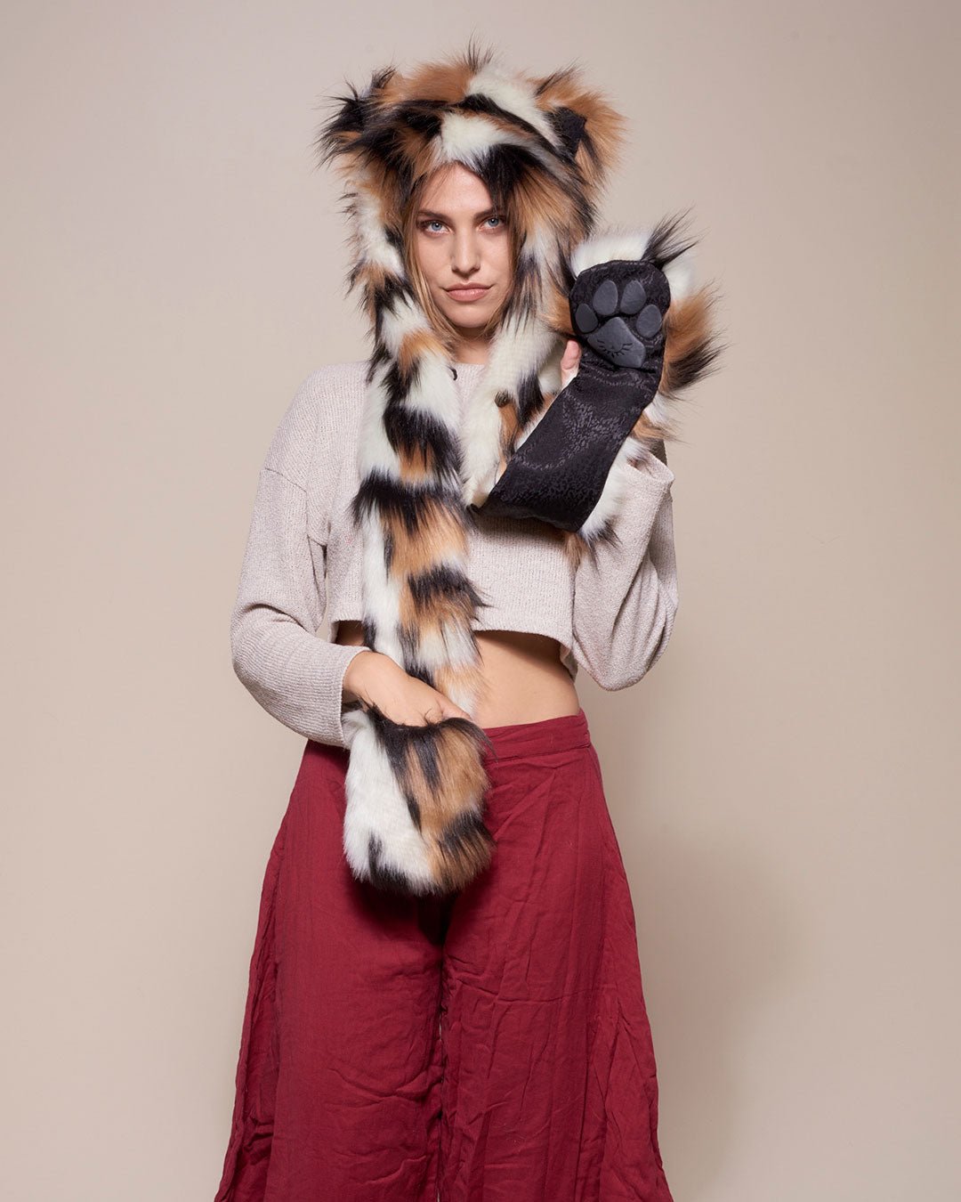 Exterior and Liner View of Manx Cat Collector Edition Faux Fur Hood 