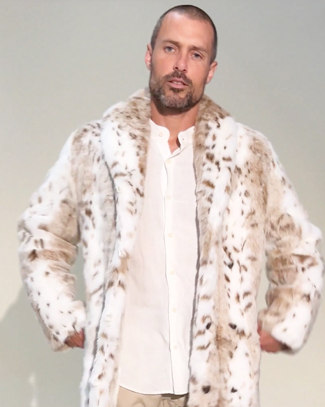 Siberian Snow Leopard Collared Faux Fur Coat | Men's