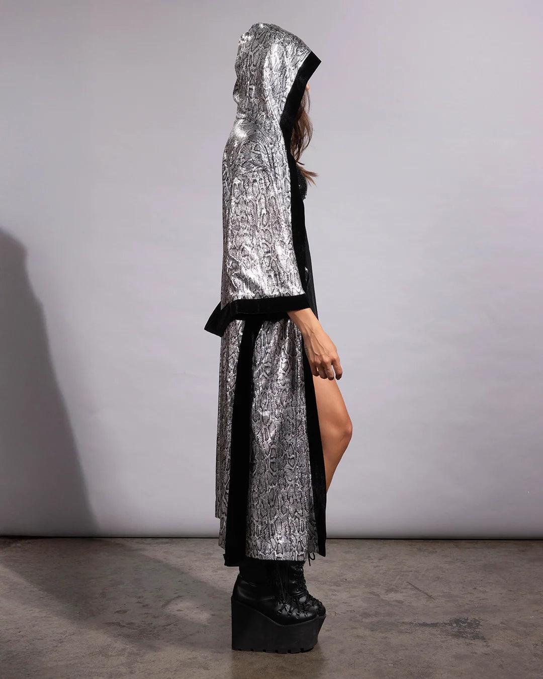 Sparkly silver snakeskin sequin cape-kimono featuring a deep hood, comfortable wide sleeves, and a mesh lightweight lining.