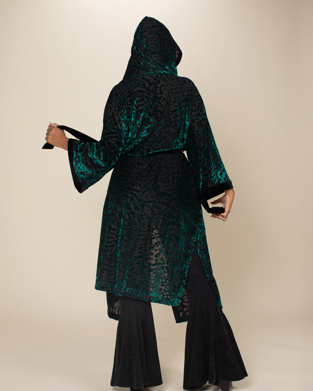 Emerald Tiger Hooded Burnout Velvet Kimono | Women&#39;s
