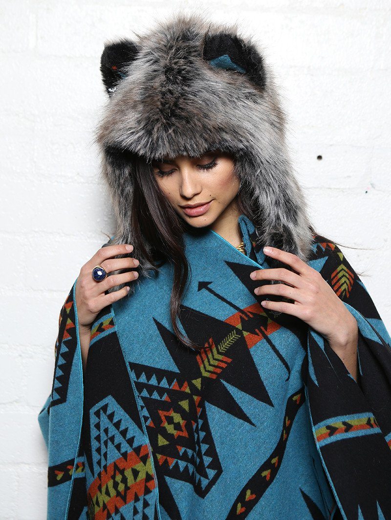 Italy Cape + Grey Wolf 1/2 Hood Bundle on Female Model