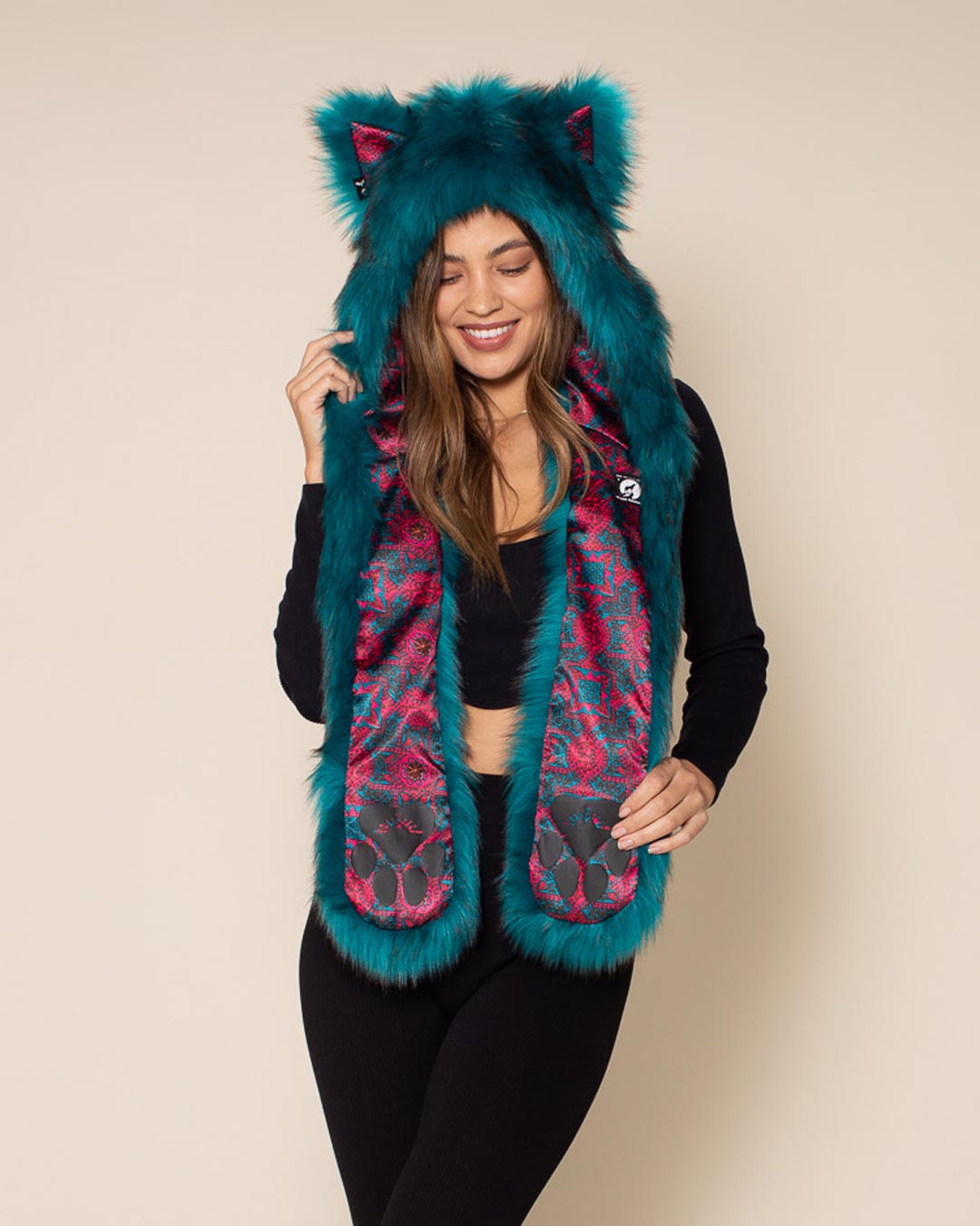 Tahitian Wolf Collector Edition Faux Fur Hood | Women&#39;s