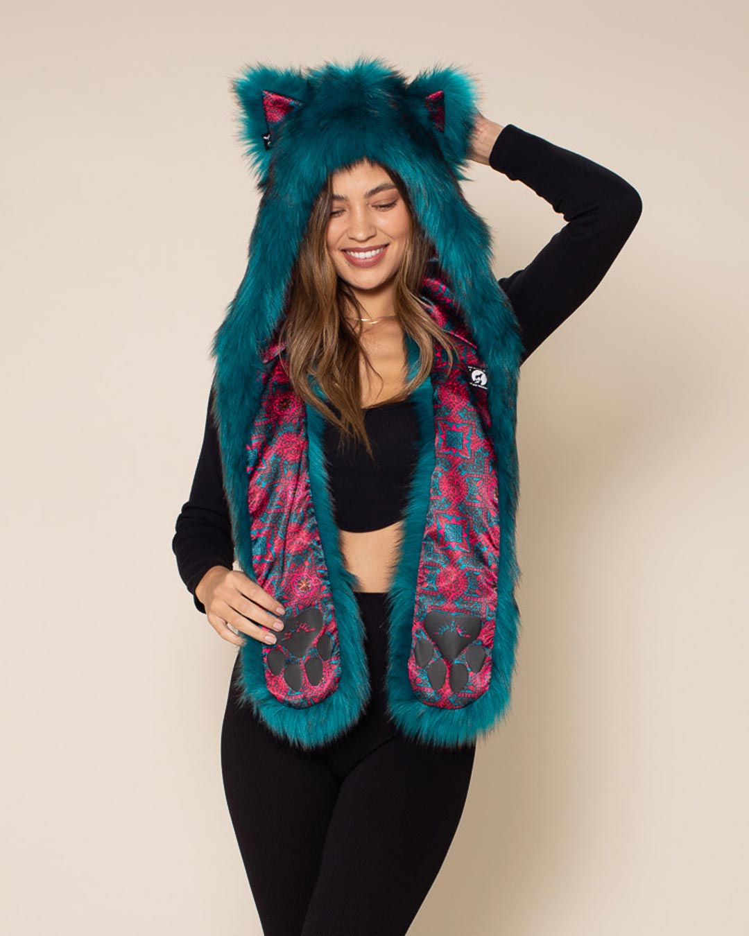 Tahitian Wolf Collector Edition Faux Fur Hood | Women's