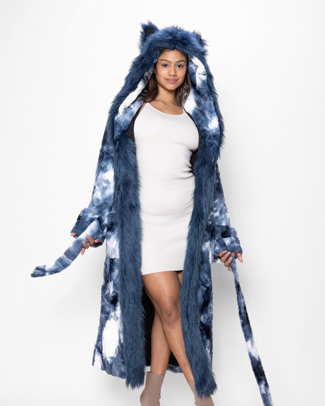 Water Wolf Classic Faux Fur Style Robe | Women&#39;s