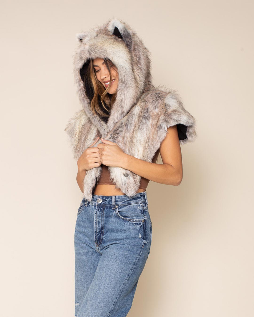 Timber Wolf Classic Faux Fur Shawl | Women&#39;s