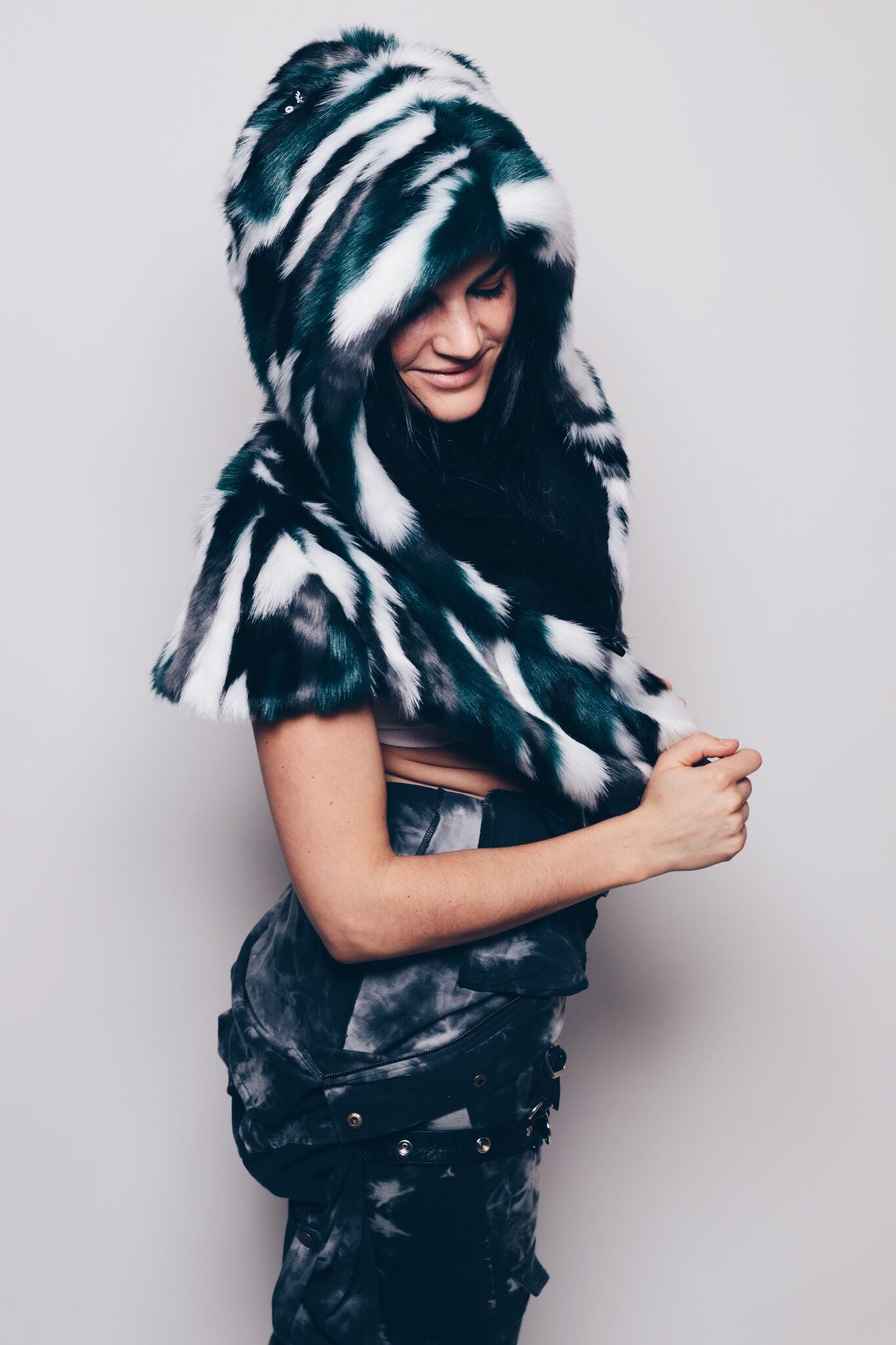 Woman wearing Faux Fur Limited Edition Lapwing Shawl 2.0 SpiritHood, side view 2