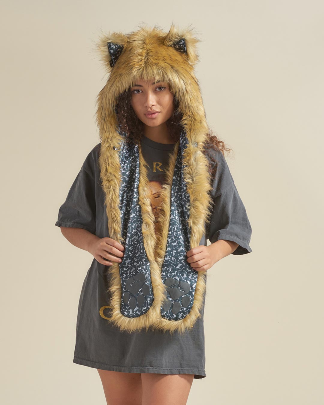 Calacas Wolf Collector Edition Faux Fur Hood | Women&#39;s