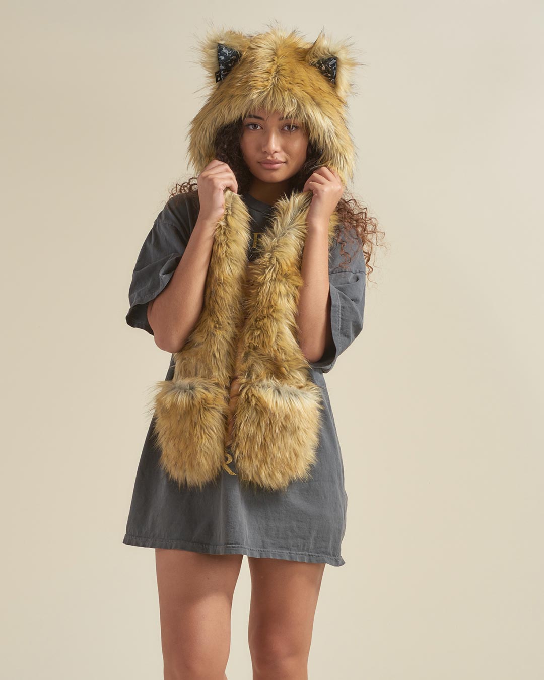 Calacas Wolf Collector Edition Faux Fur Hood | Women's