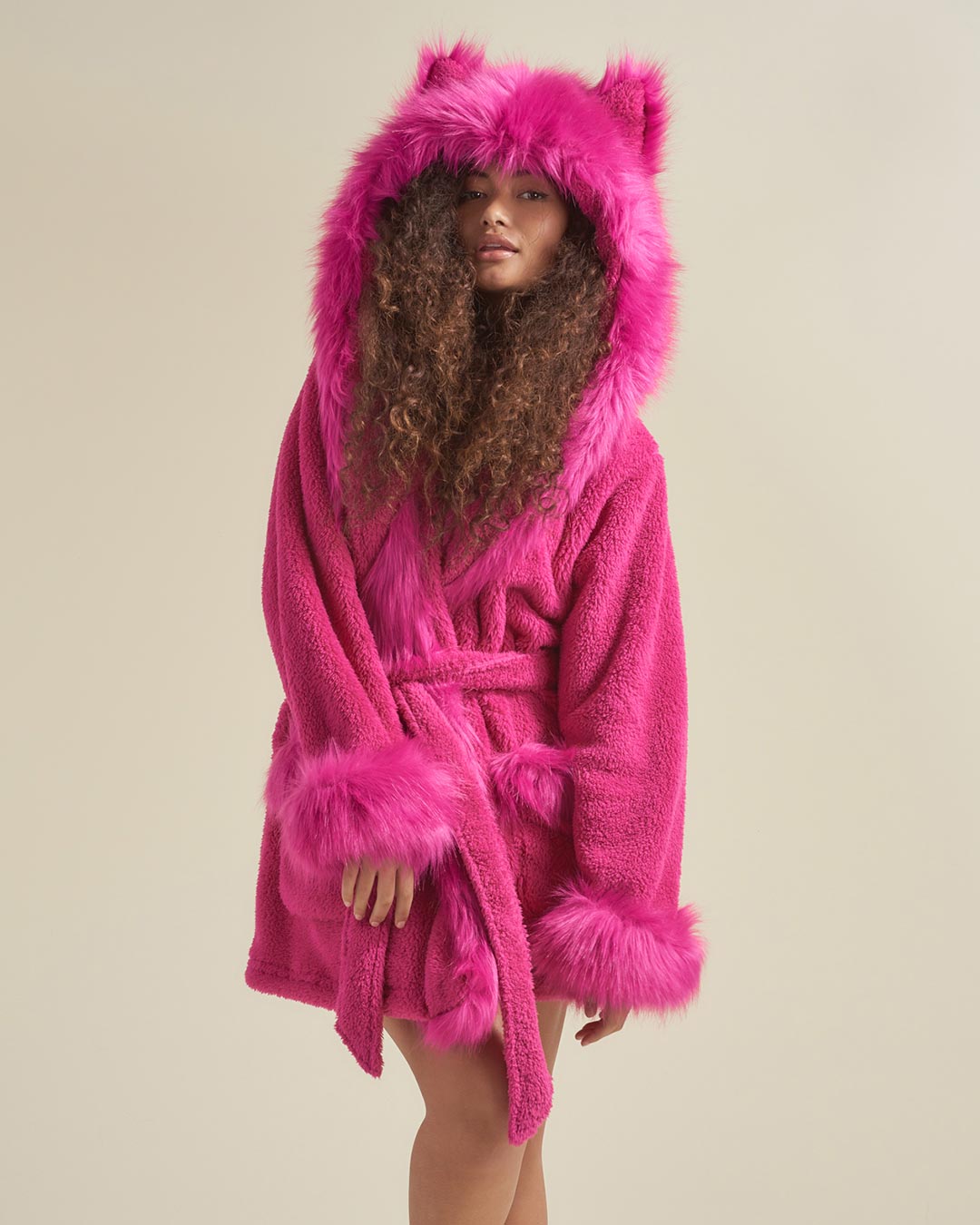 Lipstick Wolf Classic Short Faux Fur Robe | Women's