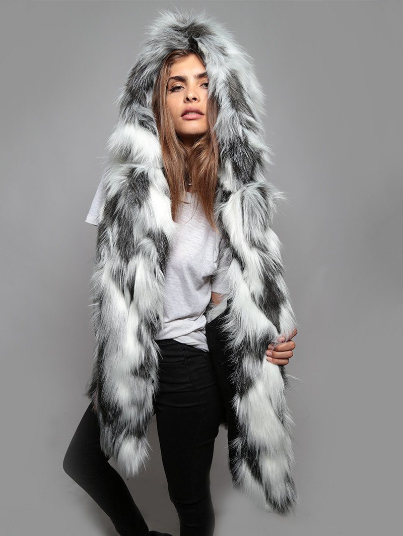 Woman wearing Unisex Arctic Faux Fur Vest