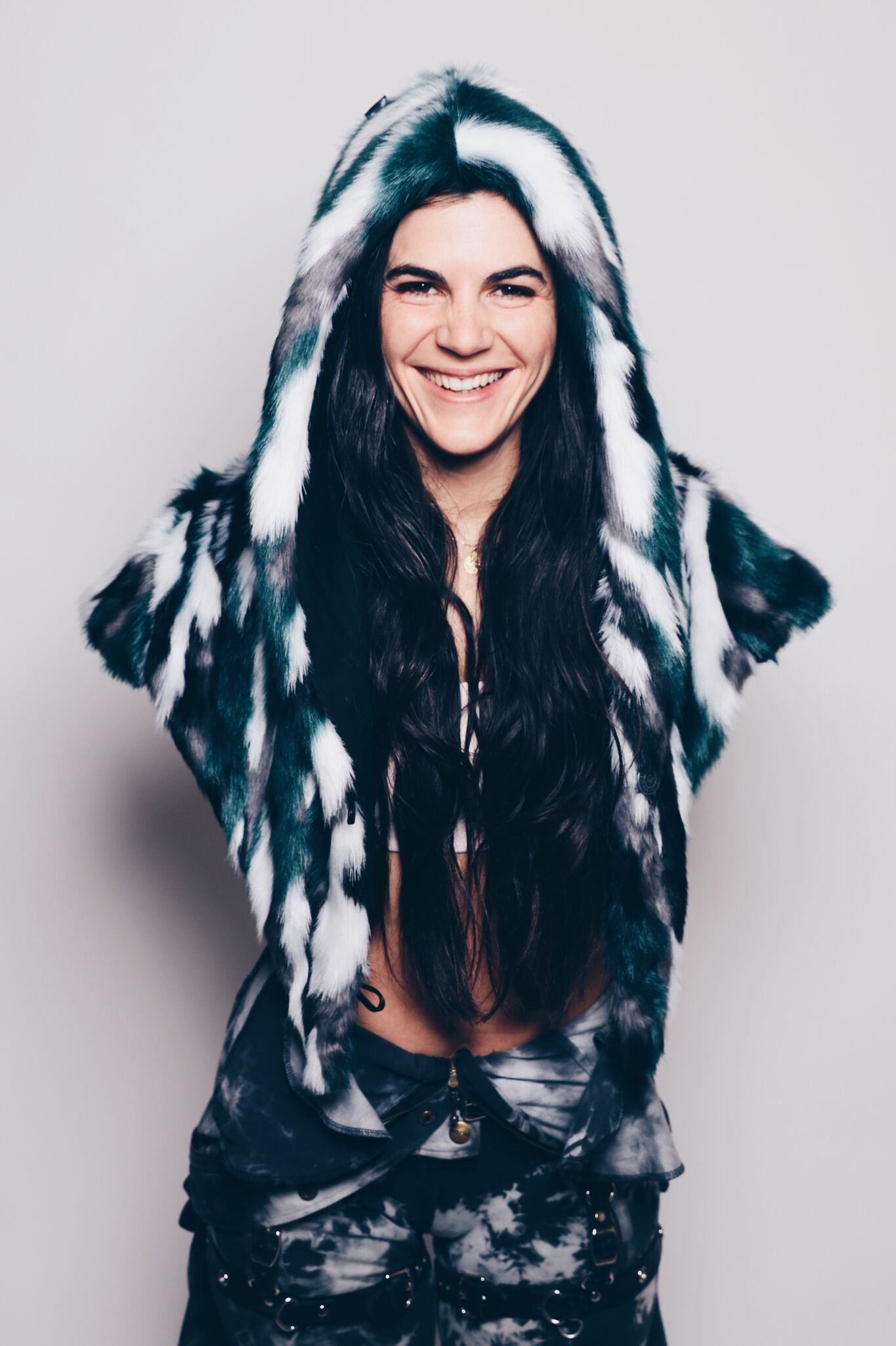 Woman wearing Faux Fur Limited Edition Lapwing Shawl 2.0 SpiritHood, front view 1