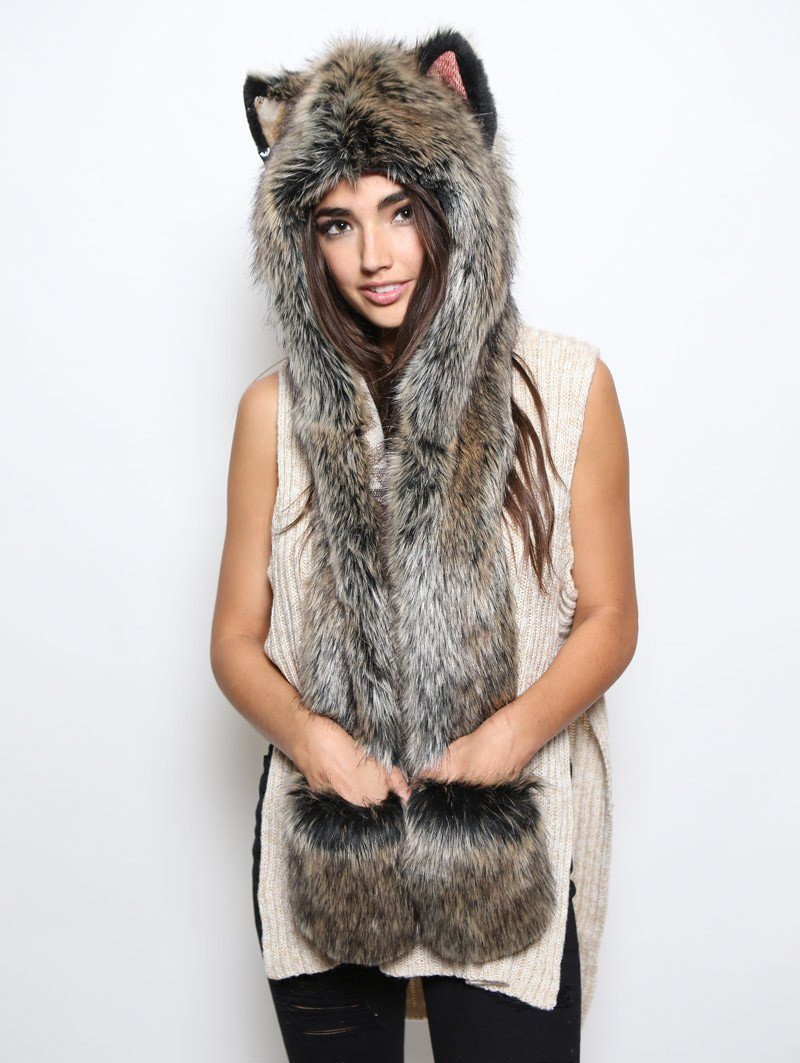 Woman wearing faux fur Direwolf Italy Collectors Edition SpiritHood, front view