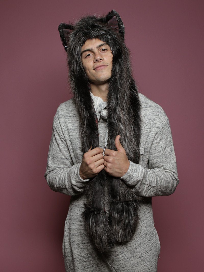 Man wearing faux fur Night Fox Galaxy CE SpiritHood