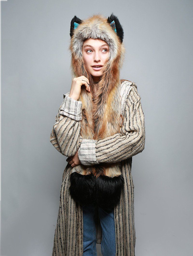 Red Fox 2.0 Collector Edition SpiritHood on Female Model