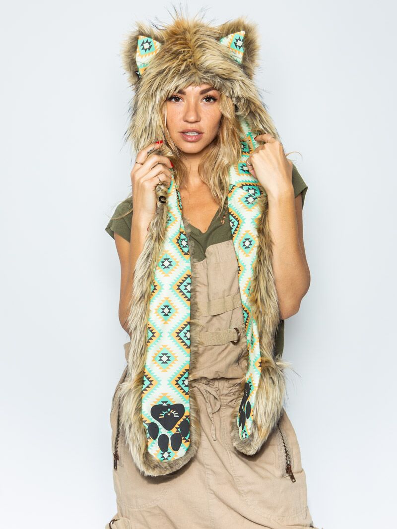 Exterior and Interior View of Segera Wolf Collector Edition SpiritHood 