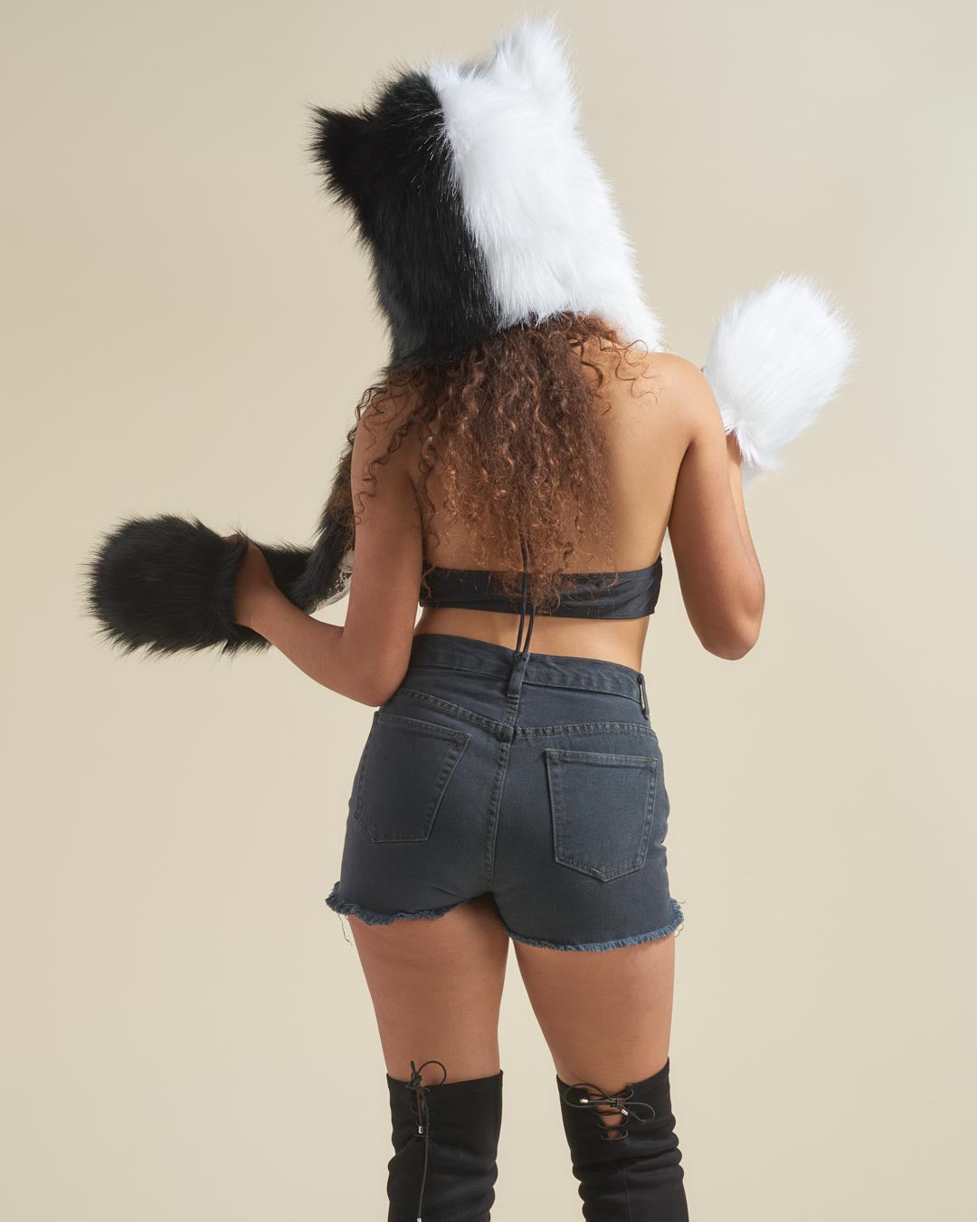 Artist Edition Lora Zombie The One You Feed Wolf Faux Fur Hood | Women&#39;s