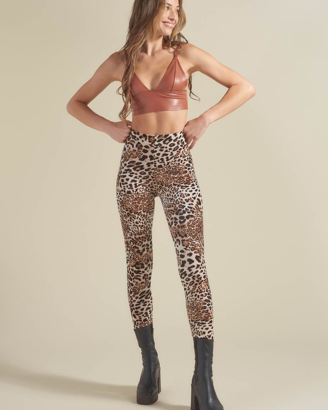 Arabian Leopard Velvet Leggings | Women's