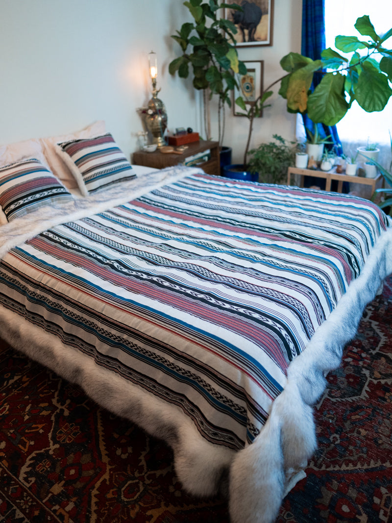 Husky Baja Faux Fur Trims Colorful Lining on Large Blanket
