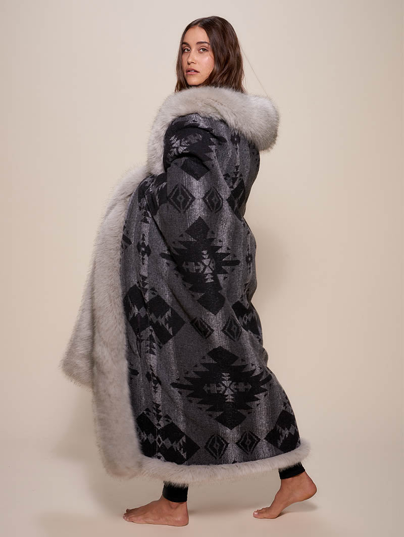 Arctic Wolf Faux Fur Throw